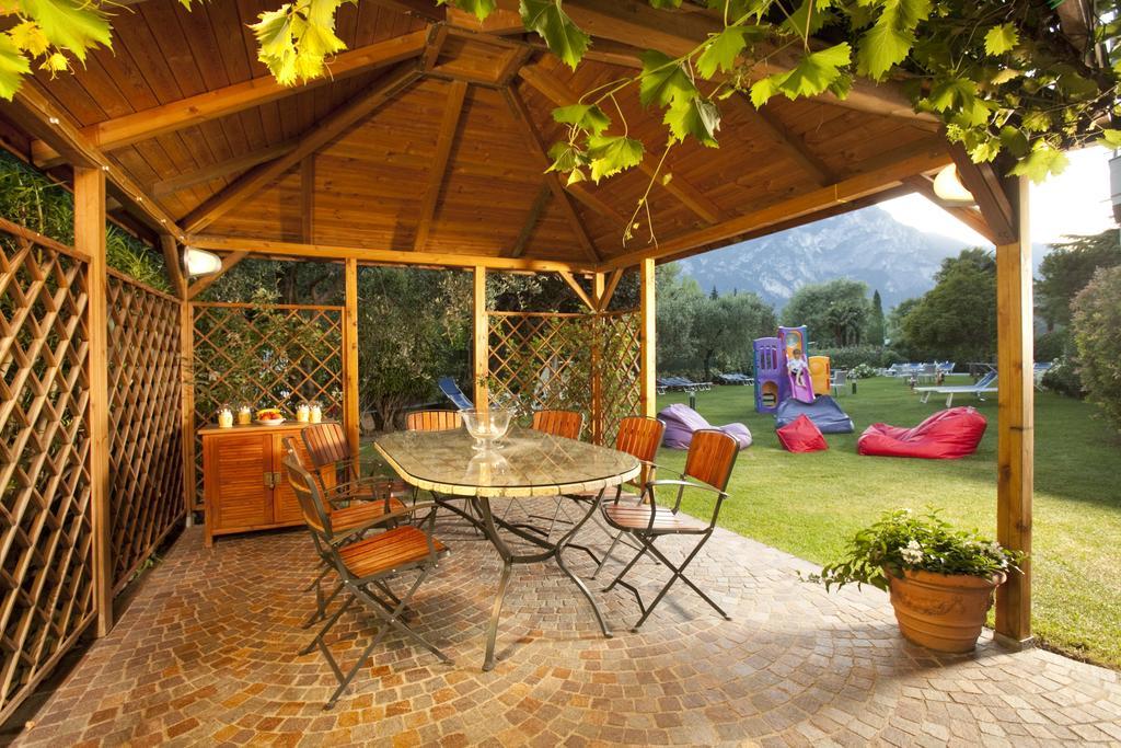 Residence Toblini Torbole Sul Garda Exterior photo
